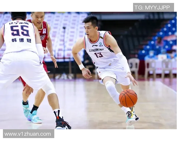 李晓旭：从篮球新星到职业生涯的辉煌转折与成长历程探讨